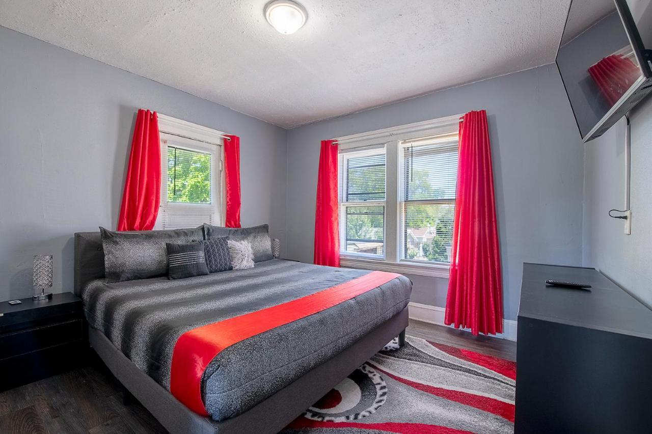 The Rubi Lounge: Modern Brooklyn Escape With Parking & High-speed Wi-fi * Cleveland
