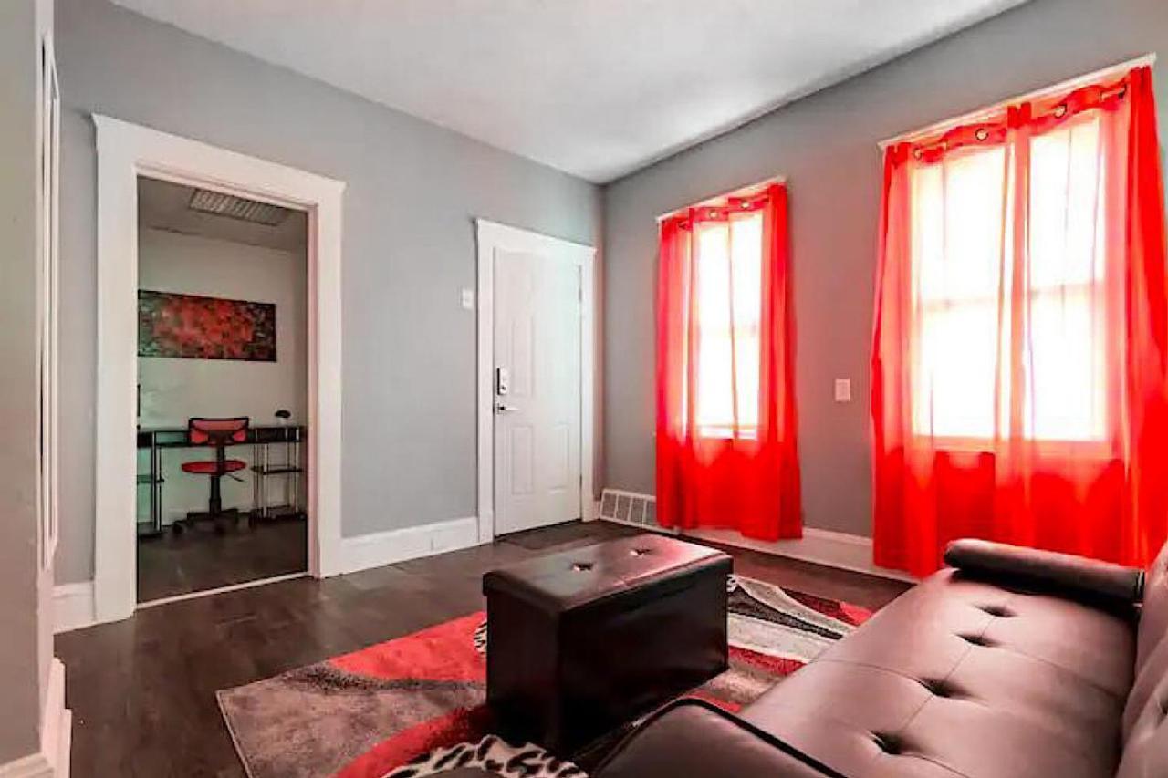 The Rubi Lounge: Modern Brooklyn Escape With Parking & High-speed Wi-fi
