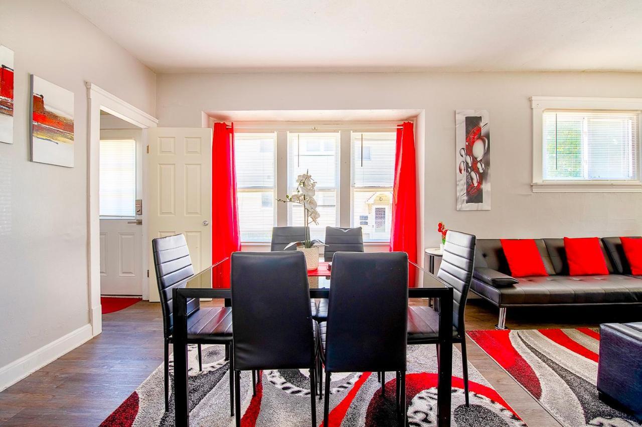 The Rubi Lounge: Modern Brooklyn Escape With Parking & High-speed Wi-fi Holiday home *